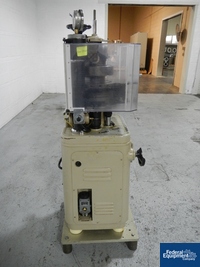 Image of Manesty Betapress Tablet Press, 16 Station 05