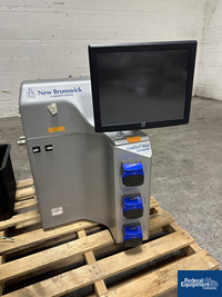 Image of Eppendorf New Brunswick CelliGen BLU Bioreactor 03