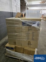Image of Lot of U-Line Clear Plastic Bins 02