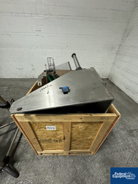 Image of Fuji Seal sleever, model 410XVL 80
