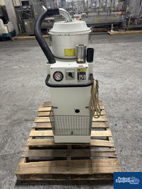 Image of Nilfisk Vacuum, Model 3156 04