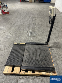 Image of Pennsylvania Floor Scale, Model 7600 03