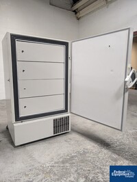 Image of VWR ULT Freezer, Model 5706 11