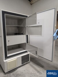 Image of VWR ULT Freezer, Model VWR40086A 09