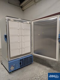 Image of Thermo Fisher ULT Freezer, Model ULT3280-10HD-D42 09