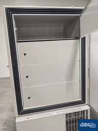 Image of VWR ULT Freezer, Model 5706 14
