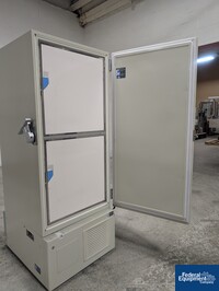 Image of Panasonic ULT Freezer, Model MDF-U53VA-PA 08
