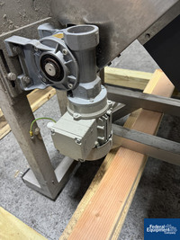 Image of Cap Hopper Elevator 05