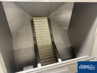 Image of Cap Hopper Elevator 08