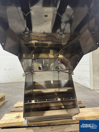 Image of Posimat Bottle Unscrambler, Model Master-20 37