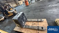 Image of Crown Pallet Runner, Model WP3035-45, 4500# 05