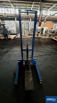Image of Armanni Lift, Model Car.Elev.Alfa M 05