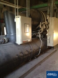 Image of 555 Ton Trane Centrifugal Chiller, Water Cooled, Model CVHF555 08