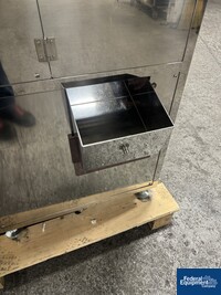 Image of Shionogi Qualicaps Capsule Checkweigher, Model CWI-40 16