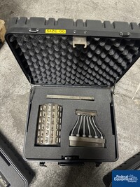 Image of Shionogi Qualicaps Capsule Checkweigher, Model CWI-40 33