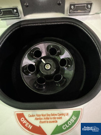 Image of Fisher Scientific Horizon Centrifuge, model 614B 06