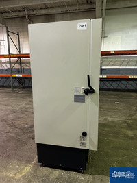 Image of New Brunswick Ultra Low Temperature Freezer, model U9280-0002 05