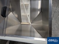 Image of Cap  Bottle Elevator, S/S 06