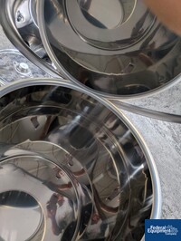Image of Lot of Stainless Steel Tanks 08