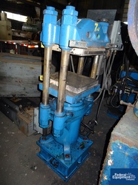 Image of 62.8 Ton FH Maloney 4 Post Molding Press, 16" x 16" 02