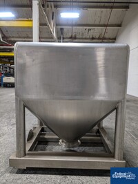 Image of 1,200 Liter Glatt Tote, S/S 03