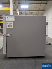 Image of VWR Sheldon Labs Vacuum Oven 03