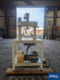 Image of 1 Quart Ross Discharge Press, Model DS-1QT 04