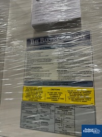 Image of Baker Sterilgard 3 Biosafety hood 02