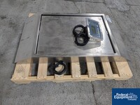 Image of 23" x 31" Sartorius Floor Scale 05