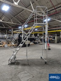 Image of Tri-Arc Rolling Step Ladder 05