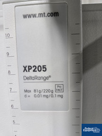 Image of Mettler Toledo Analytical Balance, Model XP205 DeltaRange 02