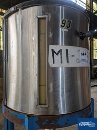 Image of Plastic Tank on Stand 05