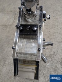 Image of GlobeParma Tablet Deduster, Model GPTD-100 08