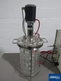 Image of 8 Liter B. Braun BioStat B Fermenter, Glass 08