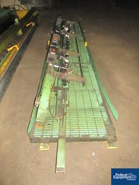 Image of 204" Post Gusseter, 4 Slit Seals 09