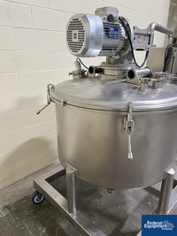 Image of 320 Liter Bowman & Archer Stainless Steel Mixing Tank 06