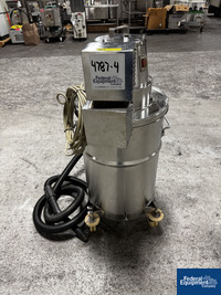 Image of Nilfisk Vacuum, Model CWR-75 SS 04