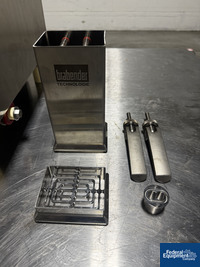Image of Brabender Twin Screw Feeder, Model DDW-MD0-MT-0-ISC 13