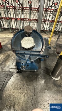 Image of Alpine Augsburg Roto-Plexer Mill Grinder, Model RO 63/18, 40 HP 05