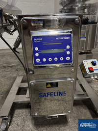 Image of Safeline CroPharm Combi Metal Detector/Deduster 06