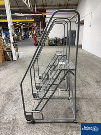 Image of Uline Tilt Roll Stairs, 450# 02