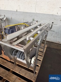 Image of Two stainless steel conveyors 02