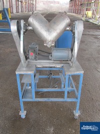 Image of 8 Quart P-K Twin Shell Blender, S/S, Bar 03