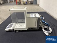 Image of Mettler Toledo Balance, Model XSR205DU 04
