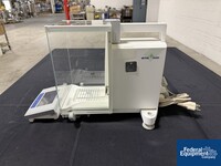 Image of Mettler-Toledo XS104 Balance 04