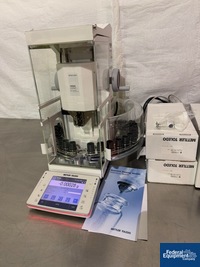 Image of Mettler Toledo Analytical balance 02