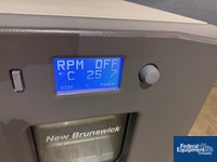 Image of Eppendorf New Brunswick refrigerated, incubator shaker 02