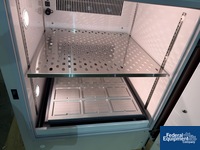 Image of Eppendorf New Brunswick refrigerated, incubator shaker 03