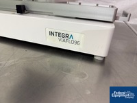 Image of Integra handheld electronic pipette 03