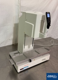 Image of Integra handheld electronic pipette 06
